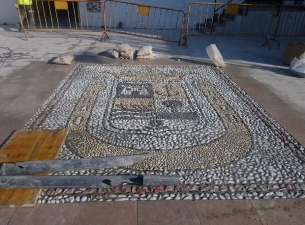 Entran en su recta final los trabajos de rehabilitación y nueva urbanización del acceso principal a la playa de La Herradura