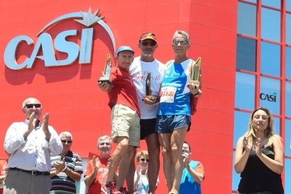 PODIO PARA JOSÉ ANTONIO LÍROLA EN EL TOMATE CASI POPULAR RUNNING.