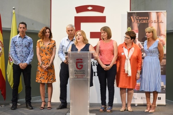 Gualchos-Castell de Ferro celebra su quinta “Carrera El Grupo” en beneficio de la lucha contra el cáncer de mama y el Parkinson