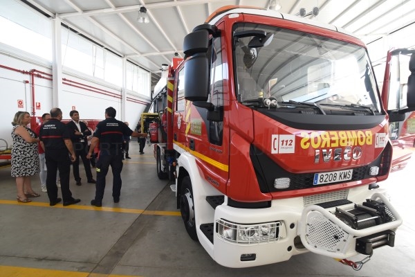 El Consorcio Provincial invierte 350.000 euros en dos nuevos vehículos para el Parque de Bomberos de Almuñécar