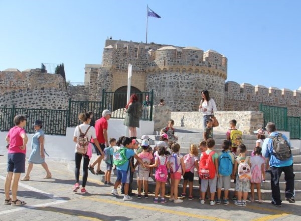 Las clases de Infantil y Primaria de Almuñécar y La Herradura arrancan este próximo lunes, a las 11 de la mañana.