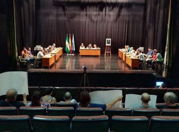 Almuñécar aprueba el Reglamento de los Mercados Municipales