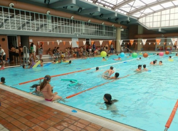 La Piscina Municipal de Almuñécar amplia horario y servicios
