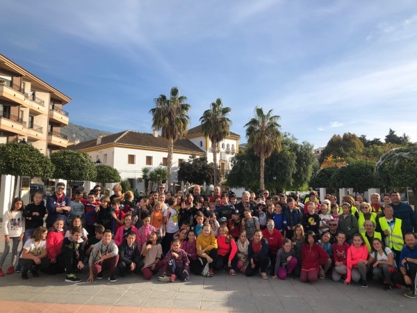 Órgiva conmemora el Día Mundial contra la Obesidad con una ruta por los Olivos Centenarios y un desayuno saludable