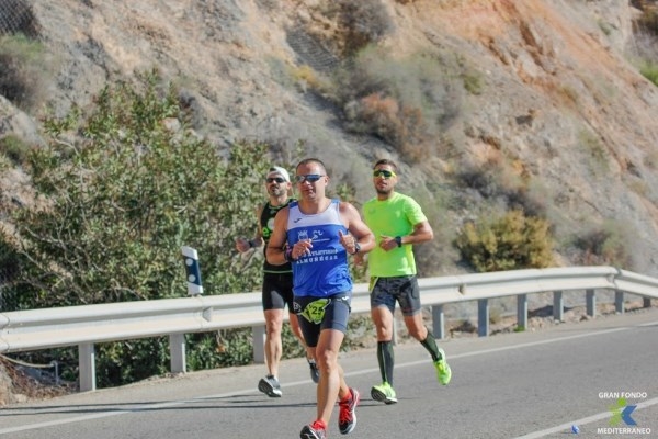 EL C. ATLETISMO ALMUÑÉCAR EN EL V GRAN FONDO MEDITERRÁNEO.