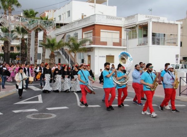 La Herradura celebró con gran participación la ofrenda floral a su patrón San José
