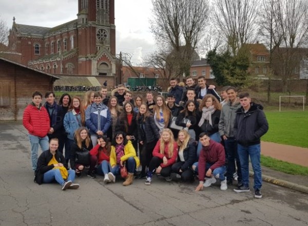 Una veintena de estudiantes y profesoras del IES Antigua Sexi de Almuñécar visitan Armentieres (Francia)