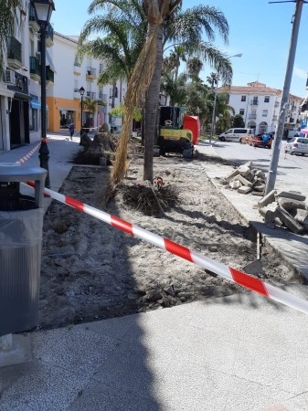 COMIENZA LA REMODELACIÓN  DE LAS ISLETAS DE LA AVENIDA GARCÍA LORCA DE LA VILLA