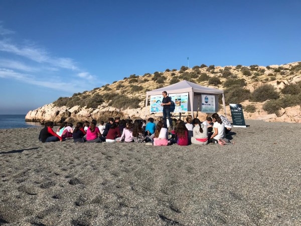 Un centenar de escolares participa en el proyecto Mimar Mi Mar de la Diputación