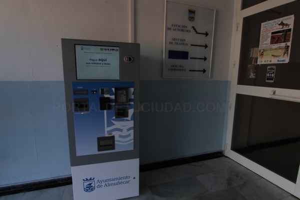 Almuñécar contrata a un funcionario que trabaja 24 horas, 7 días a la semana y 365 días al año.
