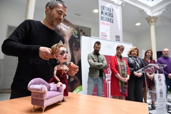 “El Rinconcillo” apuesta por los títeres “made in Granada”