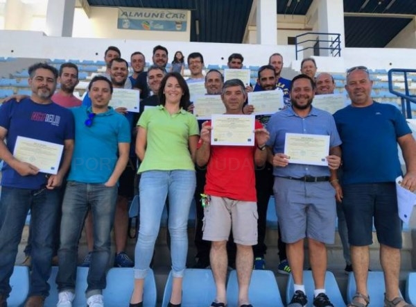 Almuñécar entrega diplomas a los 25 participantes de un curso de aplicador de fitosanitarios
