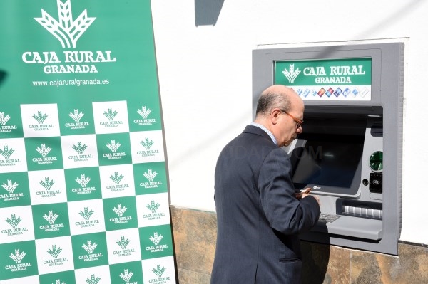 Diputación y Caja Rural han instalado ya cajeros en 9 municipios que no disponían de ningún servicio bancario