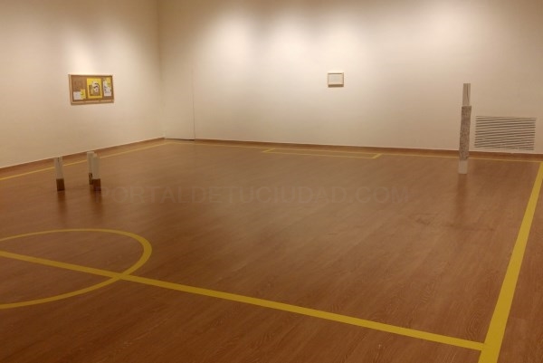 Un joven artista transforma la Sala Ático en una pista deportiva