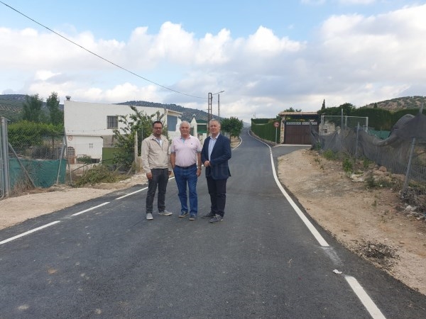 Diputación invierte 76.000 euros en la mejora de espacios públicos y la pavimentación de un camino en Campotéjar
