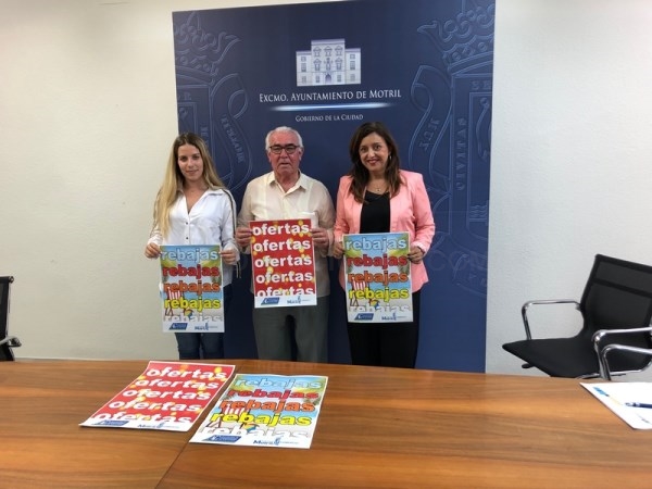 El área de Comercio del Ayuntamiento  de Motril anima a comprar en los negocios locales en el período de rebajas