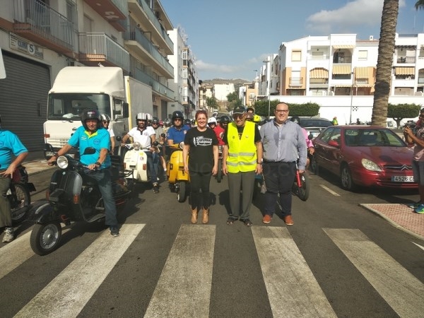 Más de un centenar de motos se reúnen en Salobreña en la sexta concentración organizada por el Classic Club Salubinia