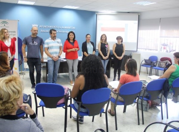 ‘Reinvéntate’ comienza con un curso de habilidades sociales y comunicativas
