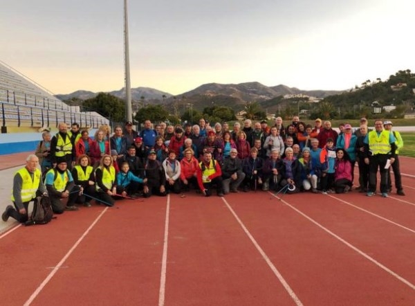 Un centenar de senderistas participaron en la X Travesía Popular de Montaña Costa Tropical celebrada por Almuñécar