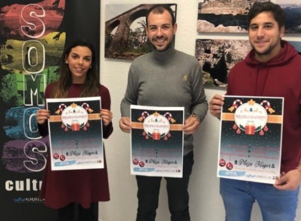 La Asociación Almuñécar Activa organiza un Mercadillo Navideño en la Plaza Mayor