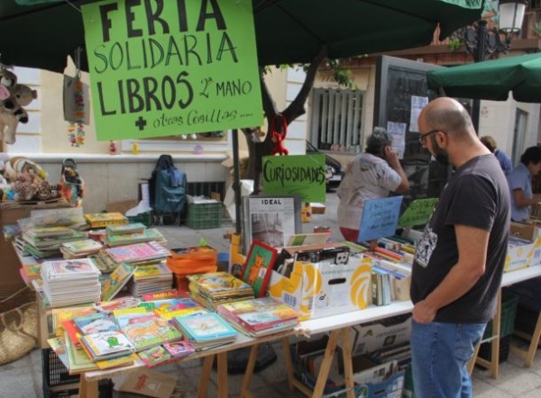 Cáritas Parroquial de Almuñécar celebra este sábado la VI Feria Benéfica del Libro Usado