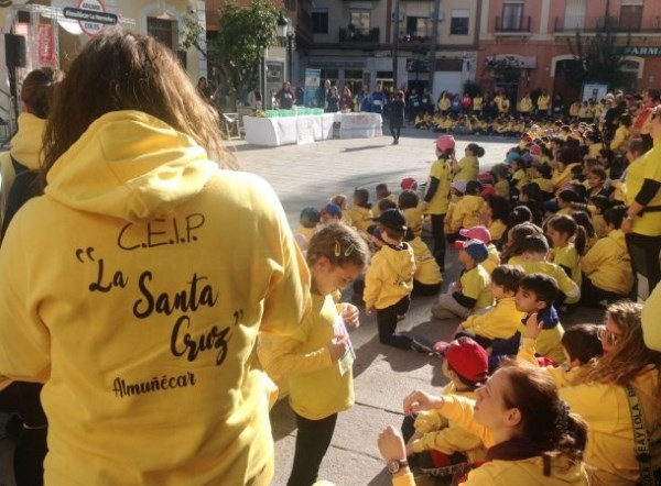 La IV Carrera Solidaria del Colegio La Santa Cruz de Almuñécar ha estado dedicada este año a AFAVIDA
