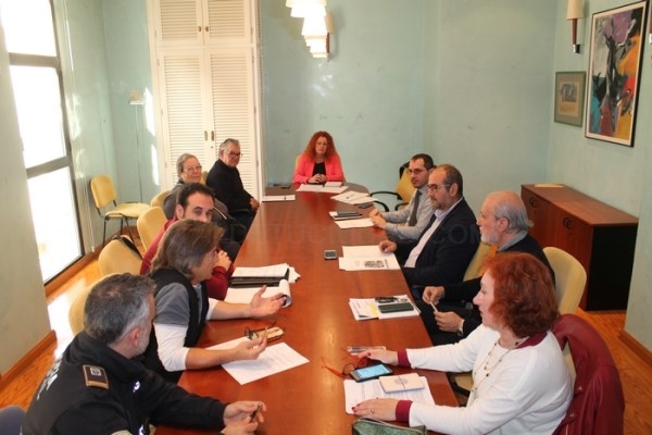 SALOBREÑA CONSTITUYE UNA COMISIÓN PARA ESTUDIAR LA MOVILIDAD EN EL  CASCO HISTÓRICO