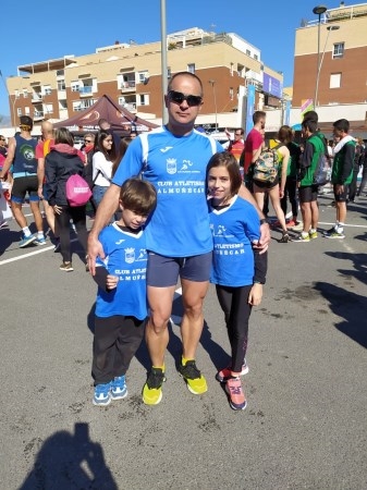 EL C. ATLETISMO ALMUÑÉCAR EN LA VIII CARRERA POPULAR DE ROQUETAS DE MAR.
