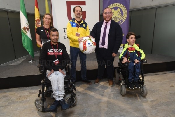 “Powerchair football”: un deporte adaptado a jóvenes con diversidad funcional y referentes granadinos