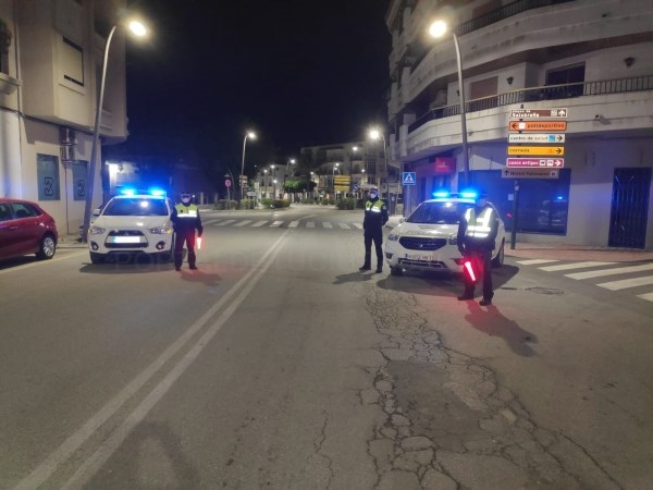 La Policía Local eleva propuesta de sanción a Subdelegación para quienes han querido acceder a su segunda vivienda en Salobreña