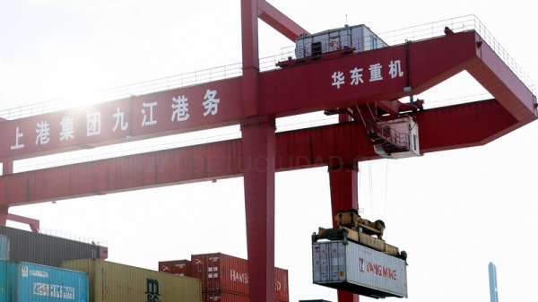 Las exportaciones andaluzas crecen un 3,8% en febrero, hasta los 2.569 millones, con una fuerte subida de China, del 183%