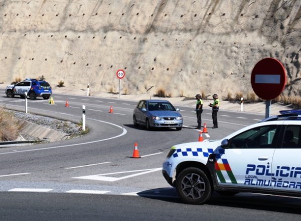 Almuñécar ha incrementado los controles de acceso al municipio ante el Puente del Primero de Mayo