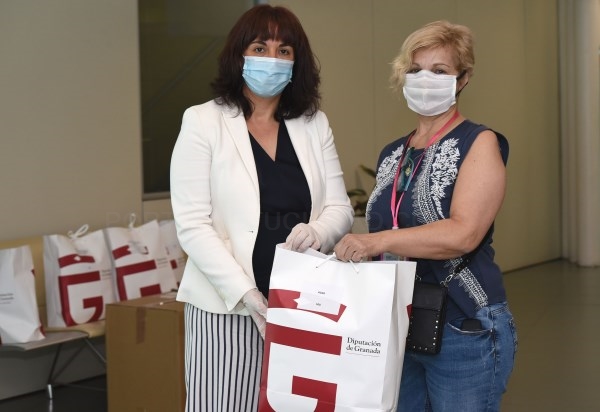 Diputación dona 41.500 mascarillas a entidades colaboradoras en la prestación de servicios sociales en la provincia