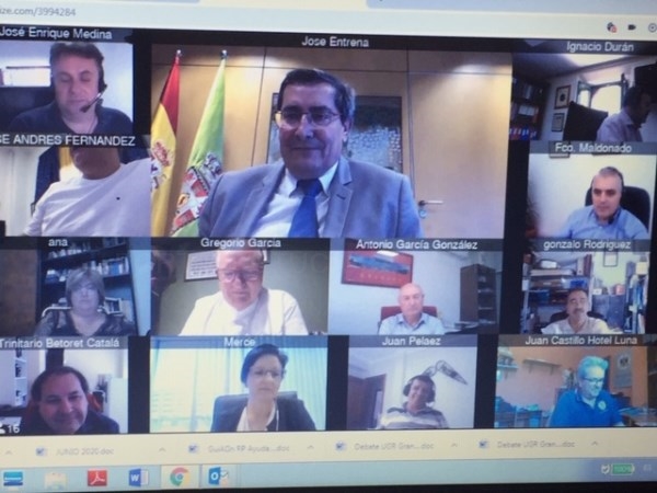 La Diputación analiza su estrategia para recuperar el comercio, el turismo y la hostelería con los agentes del sector