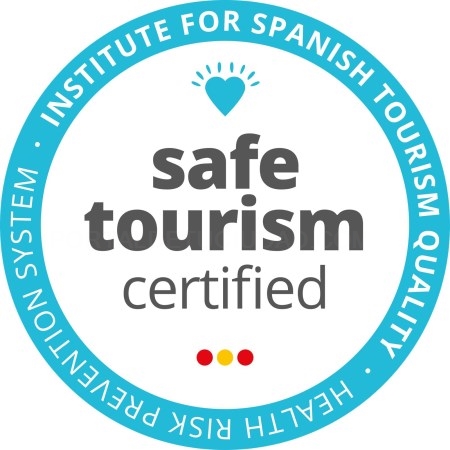 Motril certifica la implantación de un sistema de prevención de riesgos para la salud en Playa Granada y Playa de Poniente