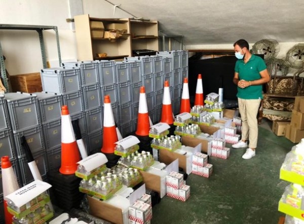 El Ayuntamiento de Almuñécar entrega a los colegios públicos material de prevención y contra el Covid 19 por valor de unos 7.000 euros