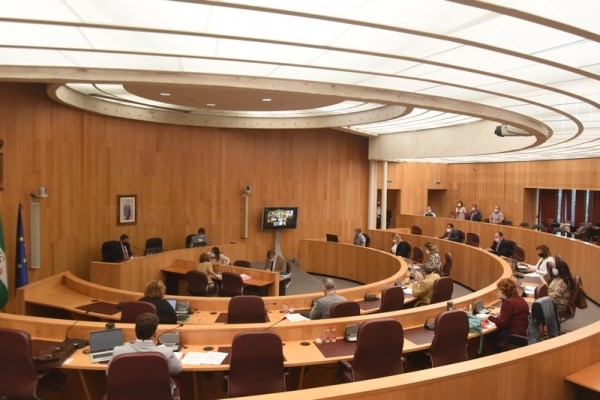 Diputación invertirá un millón de euros en mejorar las viviendas-cueva de 28 municipios de la provincia