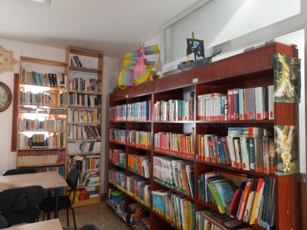 La biblioteca de Castell de Ferro celebra su 20 aniversario con un certamen conmemorativo