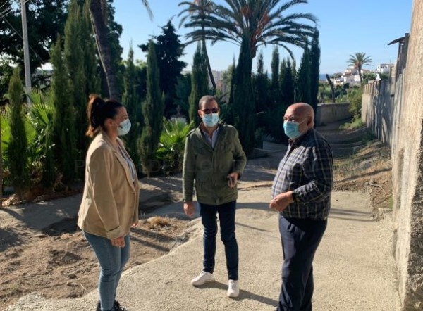 El Ayuntamiento de Almuñécar mejora el acceso peatonal al IES Antigua Sexi por la calle Necrópolis