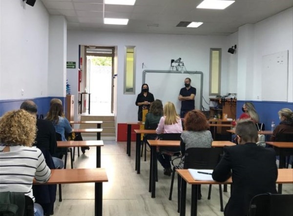 Almuñécar apuesta por la formación de idioma con un curso de inglés para desempleados mayores de 30 años