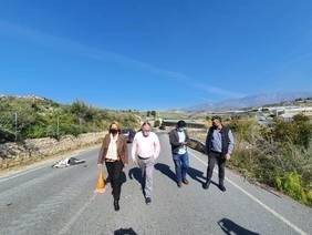 La limpieza municipal del Camino Galindo pone a punto una vía de especial tránsito agrícola