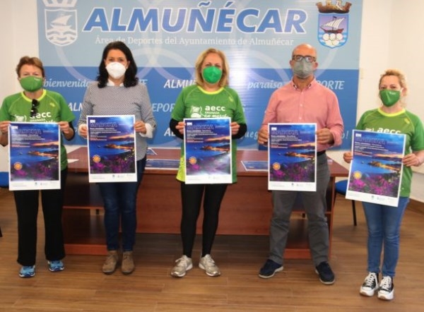 La AECC de Almuñécar y presenta la realización de las Rutas Saludables