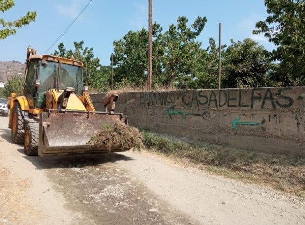 El Ayuntamiento de Almuñécar acomete la mejora de 600 metros del vial Casa Adelfas