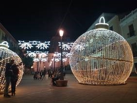 El ayuntamiento impulsará el ambiente comercial navideño con una treintena de actividades de animación