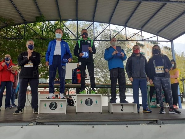 EL C. ATLETISMO ALMUÑÉCAR EN LAS CARRERAS DE VÉLEZ MÁLAGA, ALMOGÍA Y JAÉN CON PODIO INCLUIDO.