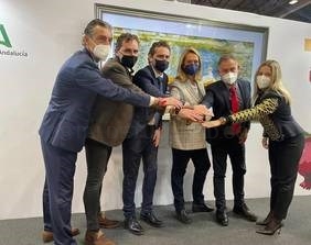 Motril exhibe su imparable crecimiento turístico con la presentación en Fitur 2022 de su primer gran hotel ciudad