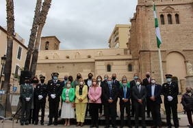 Motril iza la bandera de Andalucía hasta lo más alto del mástil de su historia pasada, presente y futura