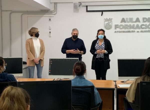 Almuñécar forma a jóvenes en hostelería ante la necesidad de profesionalizar el sector