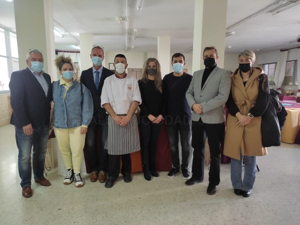 Cs sirve de "nexo de unión" para que estudiantes de hostelería de Salobreña realicen prácticas en un parque de atracciones alemán