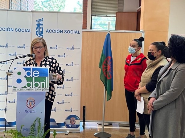 Motril conmemora el Día del Pueblo gitano con la lectura de un manifiesto por la igualdad real
